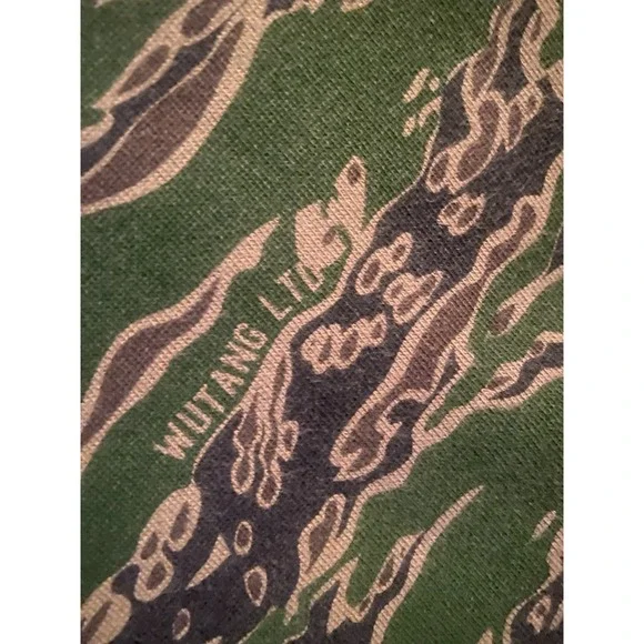 Wu-Tang Hoodie MEDIUMGreen Camouflage Gold American Flag Rare Wu Wear